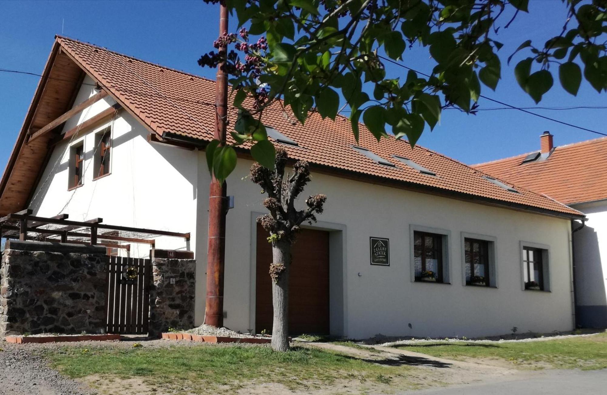 Апартаменты Zeleny Statek Bzova Экстерьер фото